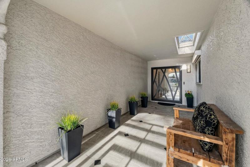 009_8935_n_82nd-27_426