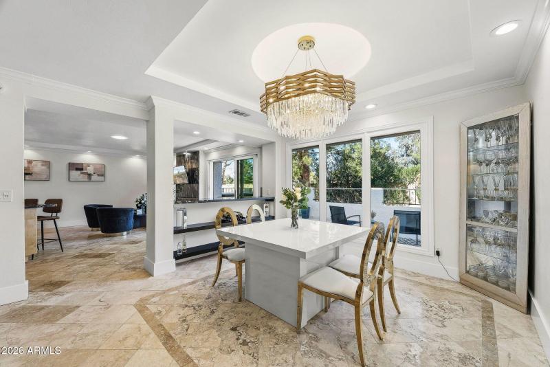 015_8935_n_82nd-11_480