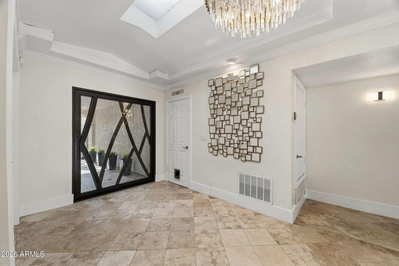 023_8935_n_82nd-19_251