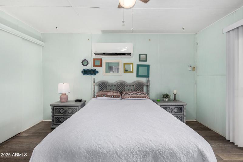 Guest Queen Bed Access to Covered Patio