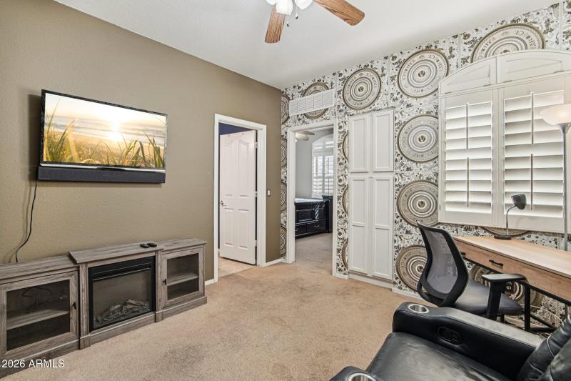 19-web-or-mls-W Tonto St-S1102-017