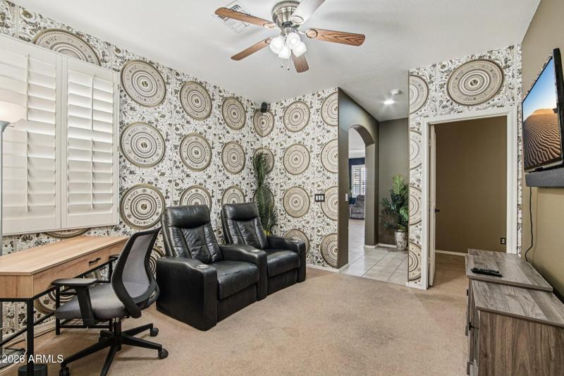 18-web-or-mls-W Tonto St-S1102-016