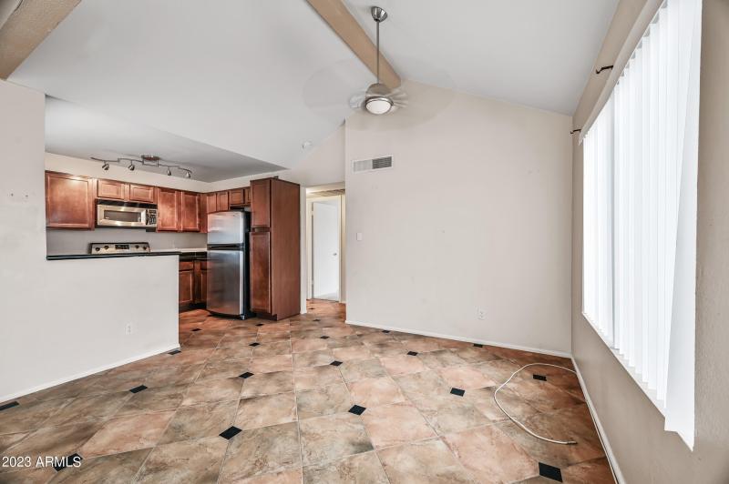 ocupix-10055EMVLR2049-6