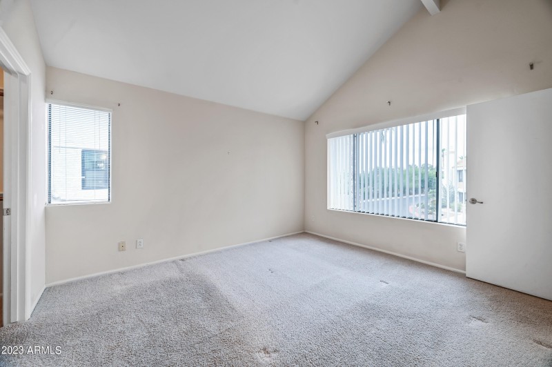 ocupix-10055EMVLR2049-11