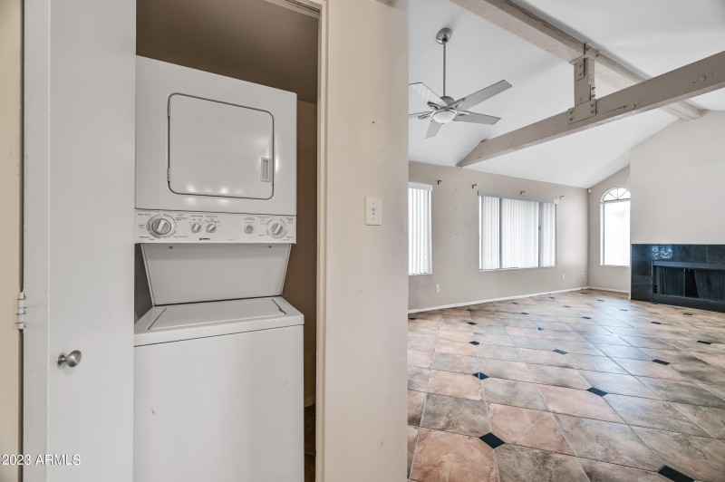 ocupix-10055EMVLR2049-14