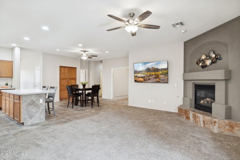 12-web-or-mls-944-s-porter-st