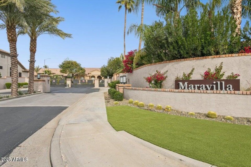 Gated Maravilla Community