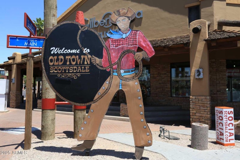 6249 - #13 - OLD TOWN SCOTTSDALE SIGN