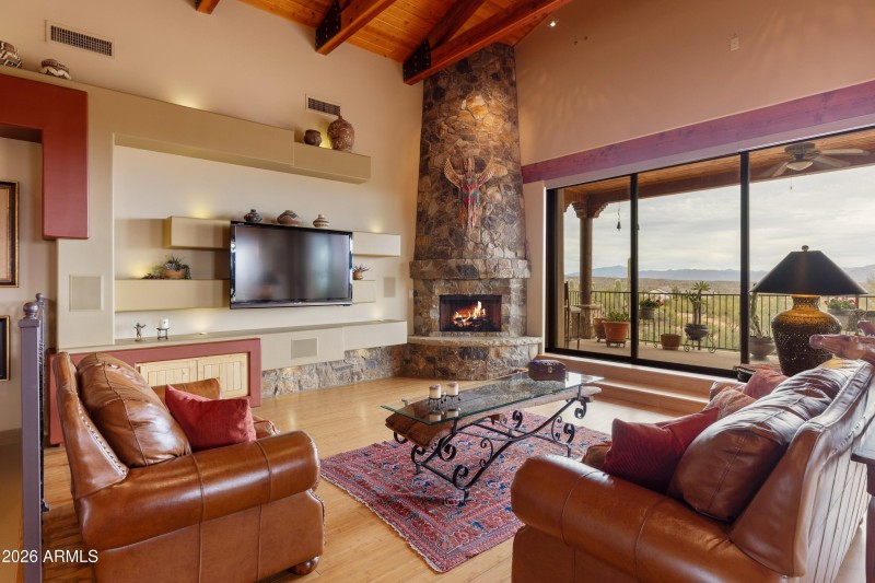 Great Room w/ Glass Sliders