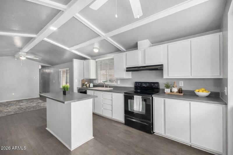 Modern kitchen with stylish accents (1)