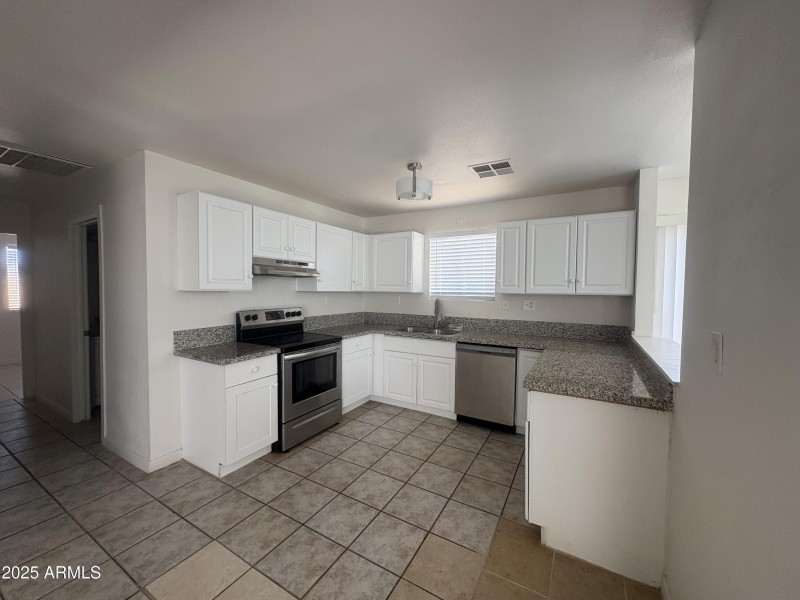 Photo Jan 31 2025, 12 00 13 PM