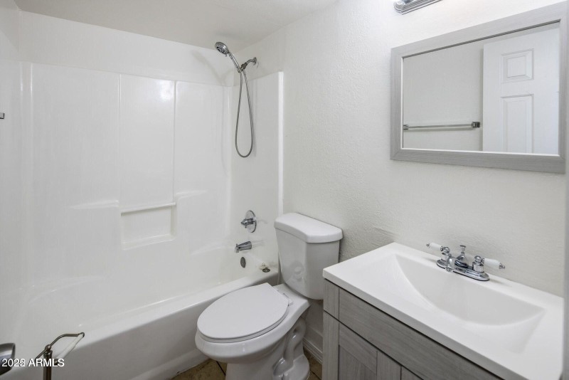 20220410170113404125000000-o