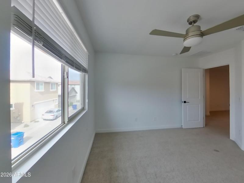 12_pc_xzZMOmAFbb_OQ4Jk1494D_layout_1