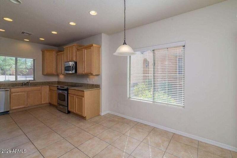 Melinda 3969 Kitchen 3