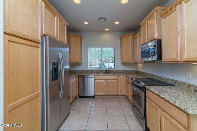 Melinda 3969 Kitchen 2