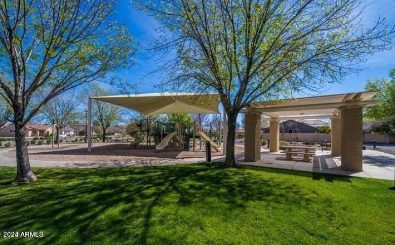 20230527183132272719000000-o