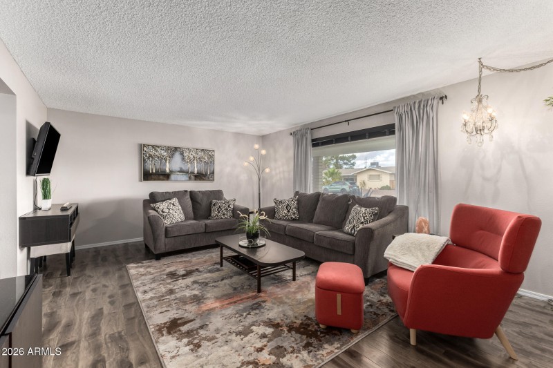 Abundant natural light