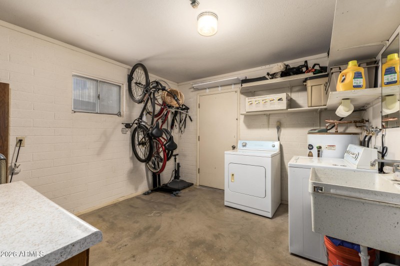 Laundry room w/extra storage space