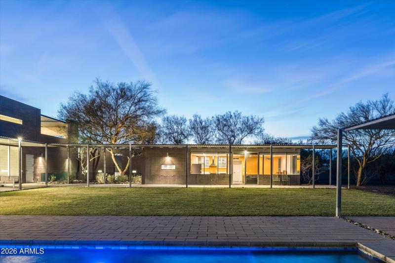 070-10010 E Jenan Dr (1 of 1)