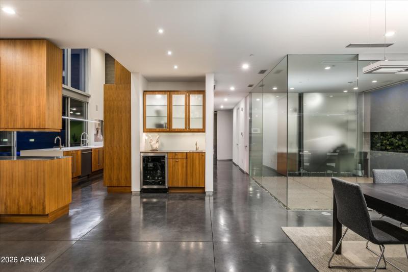 030-10010 E Jenan Dr (30 of 116)