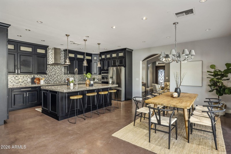 5-web-or-mls-D46A9884