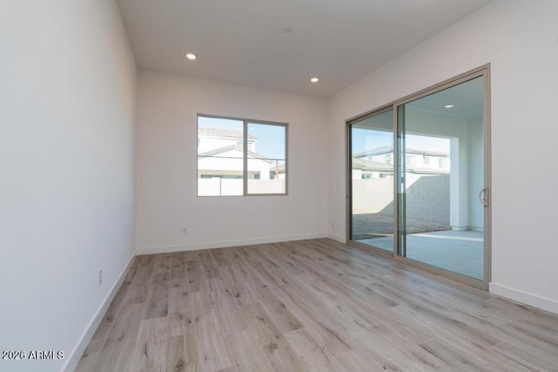 Tri Pointe Waterston Central 417 - Dinin