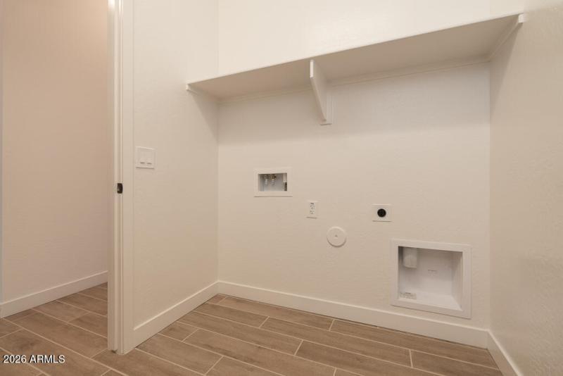 Tri Pointe Soleo 620 - Laundry-1MLS