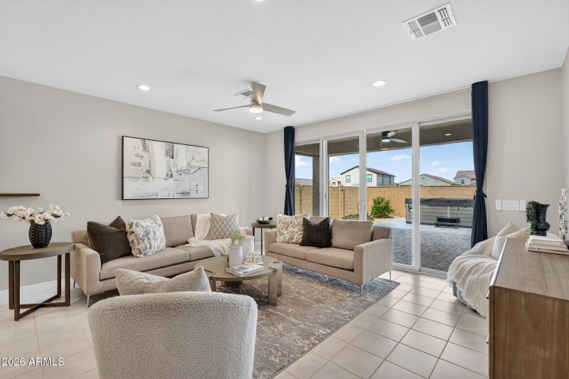 4-web-or-mls-11W Haley Dr