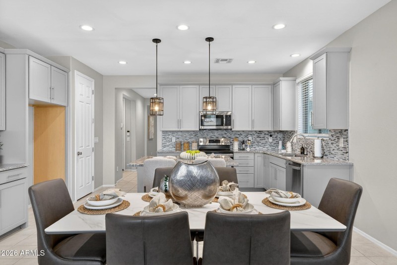 13-web-or-mls-10W Haley Dr