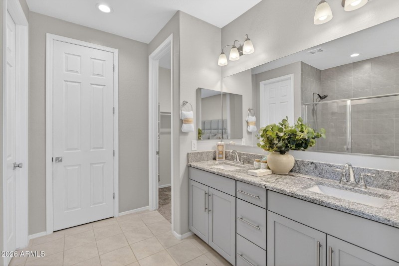 19-web-or-mls-20W Haley Dr