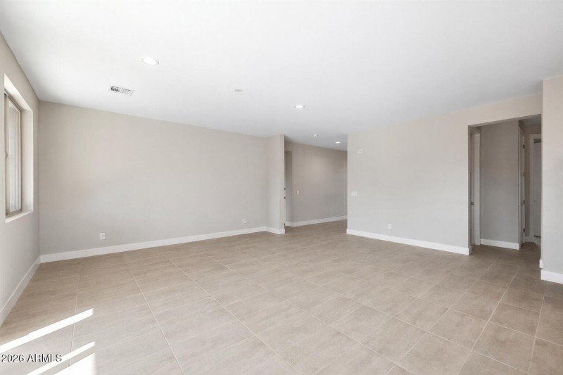 021-Living Room-Fixed