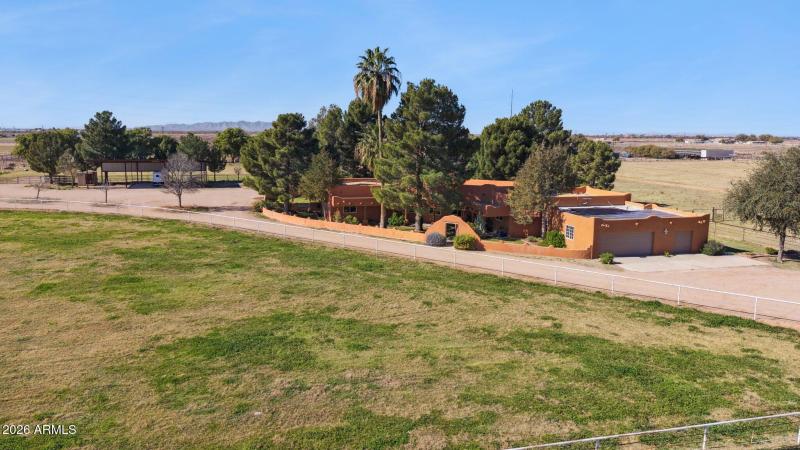 76-web-or-mls-7496-s-linda-lou-rd