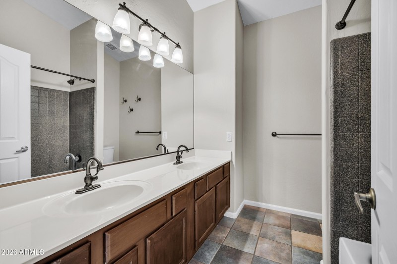 3108 E Wildwood Dr-33