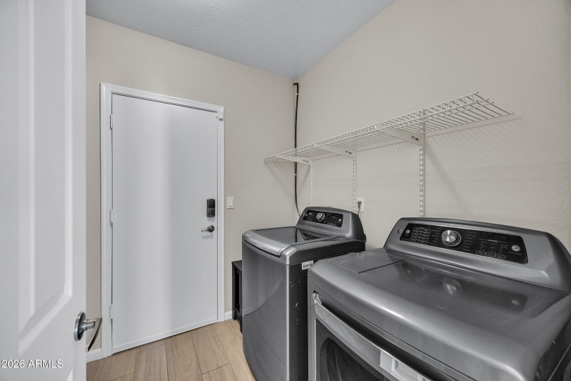 3108 E Wildwood Dr-41