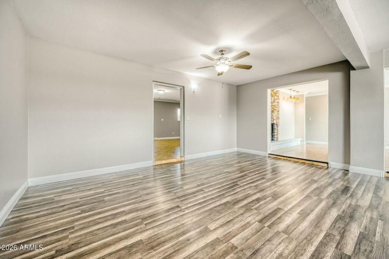 5548 W Belmont Ave - Web Quality - 013 -