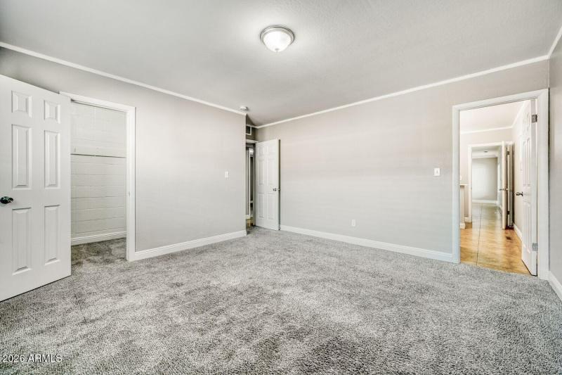 5548 W Belmont Ave - Web Quality - 020 -