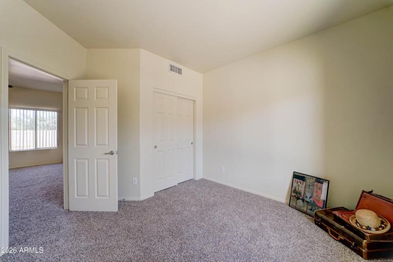 880 S Buena Vista Dr-28