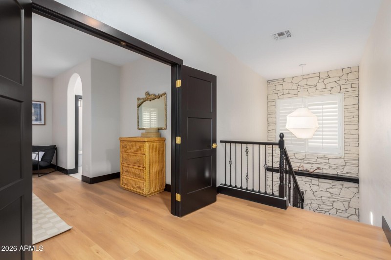 030_Stairs to Basement