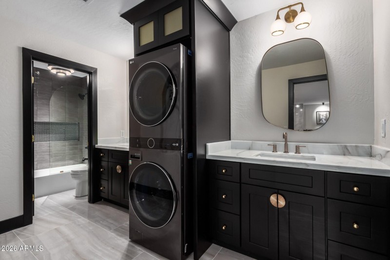 048_Guest Bathroom 3