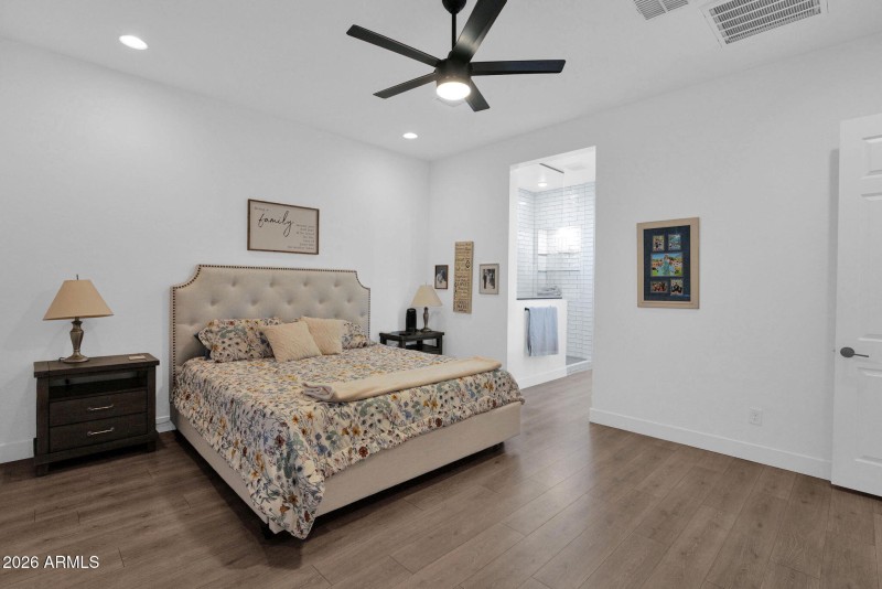 13-web-or-mls-P1525329