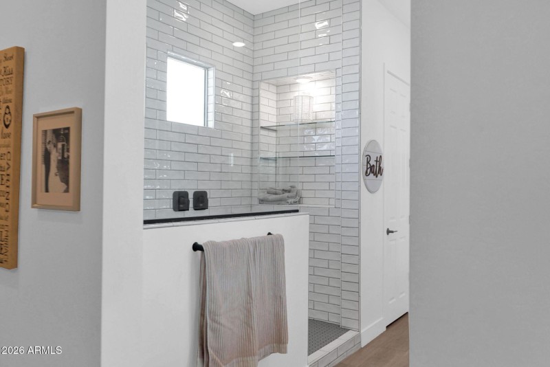 14-web-or-mls-P1525333