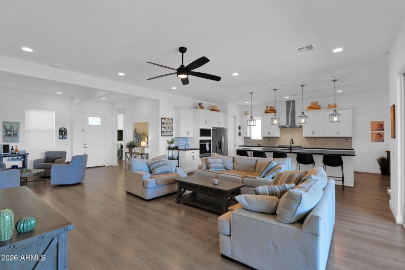 26-web-or-mls-P1525355