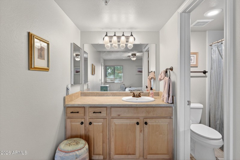 18-web-or-mls-11S 48th St 2019