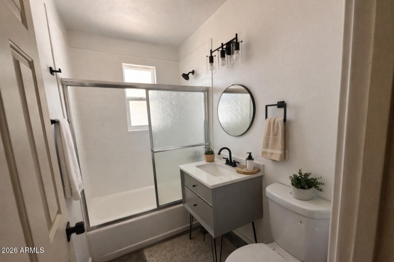 FAD2672B-8E0B-4F5D-B293-C6E23B5A86D6