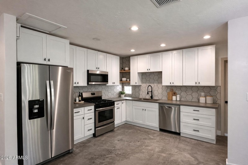 566A0EF4-20B5-447C-A41E-A130B67ADD27