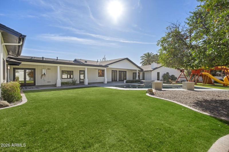 52-web-or-mls-4030-n-54th-pl