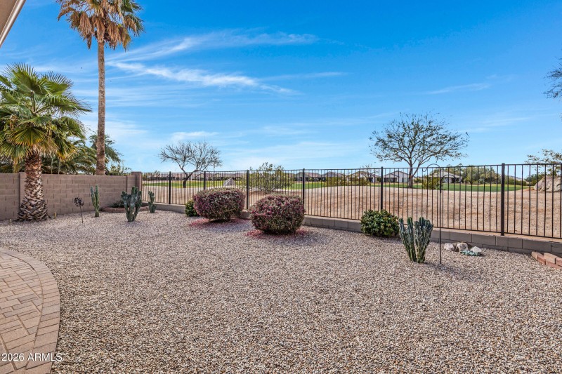 30528 N Sunray Dr-26