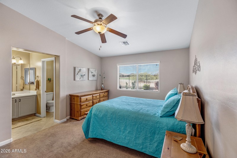 30528 N Sunray Dr-15