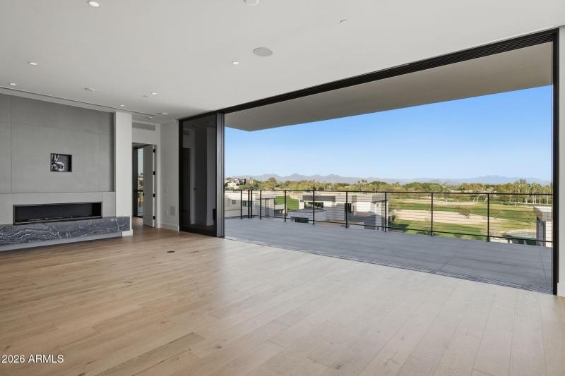 012_Great Room Covered Balcony