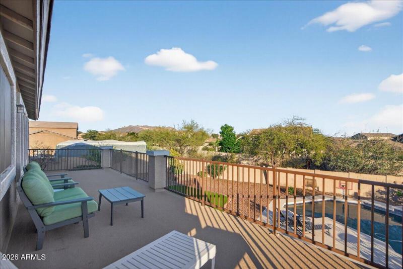 49-7855 E Kenwood St_RedHogMedia